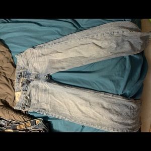 Hollister 28 x 30 Light Blue Jeans Slim Pants Fit Style Clean Light Wash Cool